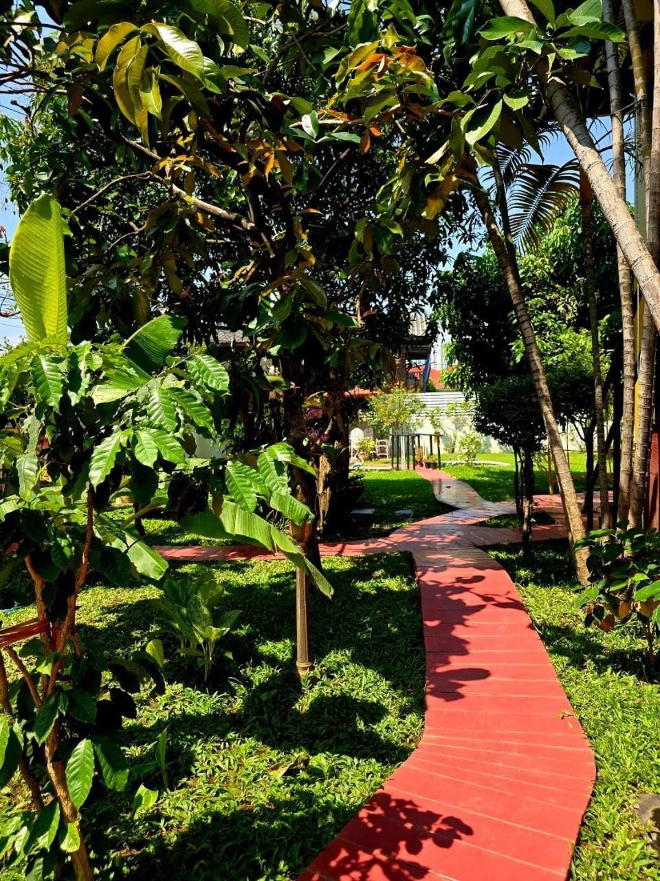 Lamduan Boutique Homestay Chiang Mai Bagian luar foto